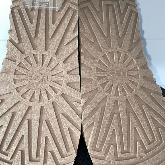 UGG New Without Box Authentic Classic Dipper Platform Chestnut Boots Sz 11 - Picture 14 of 16